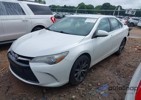 2016 Toyota Camry Xse z USA, uszkodzony, nr VIN 4T1BF1FK5GU201493